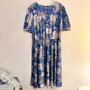 Vintage cottagecore floral dress 90s